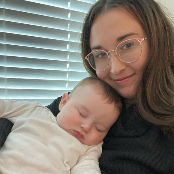 Meet your Posher, Brittney - Picture 1 of 1